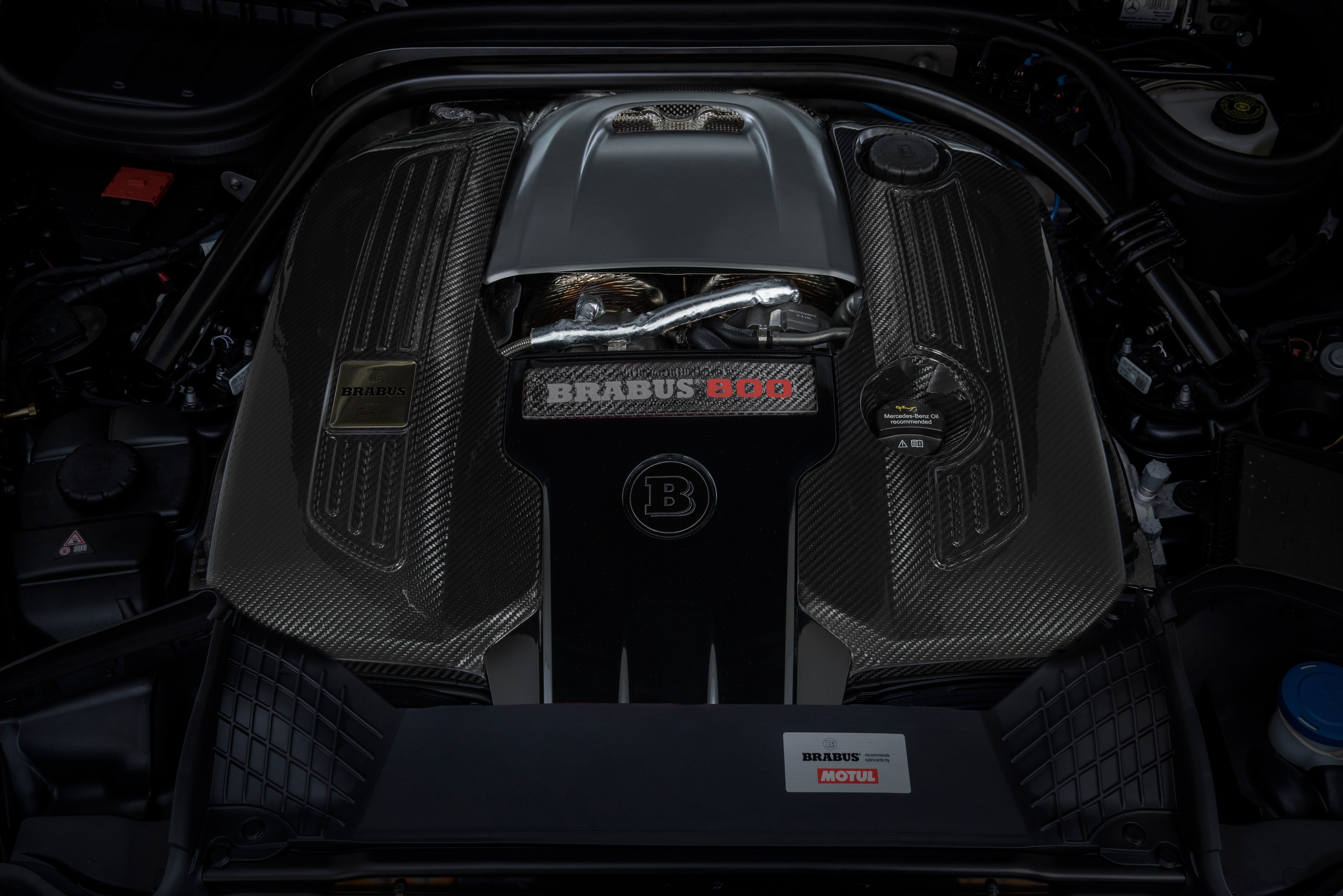 Motore V8 biturbo BRABUS 800 della Classe G Cabrio