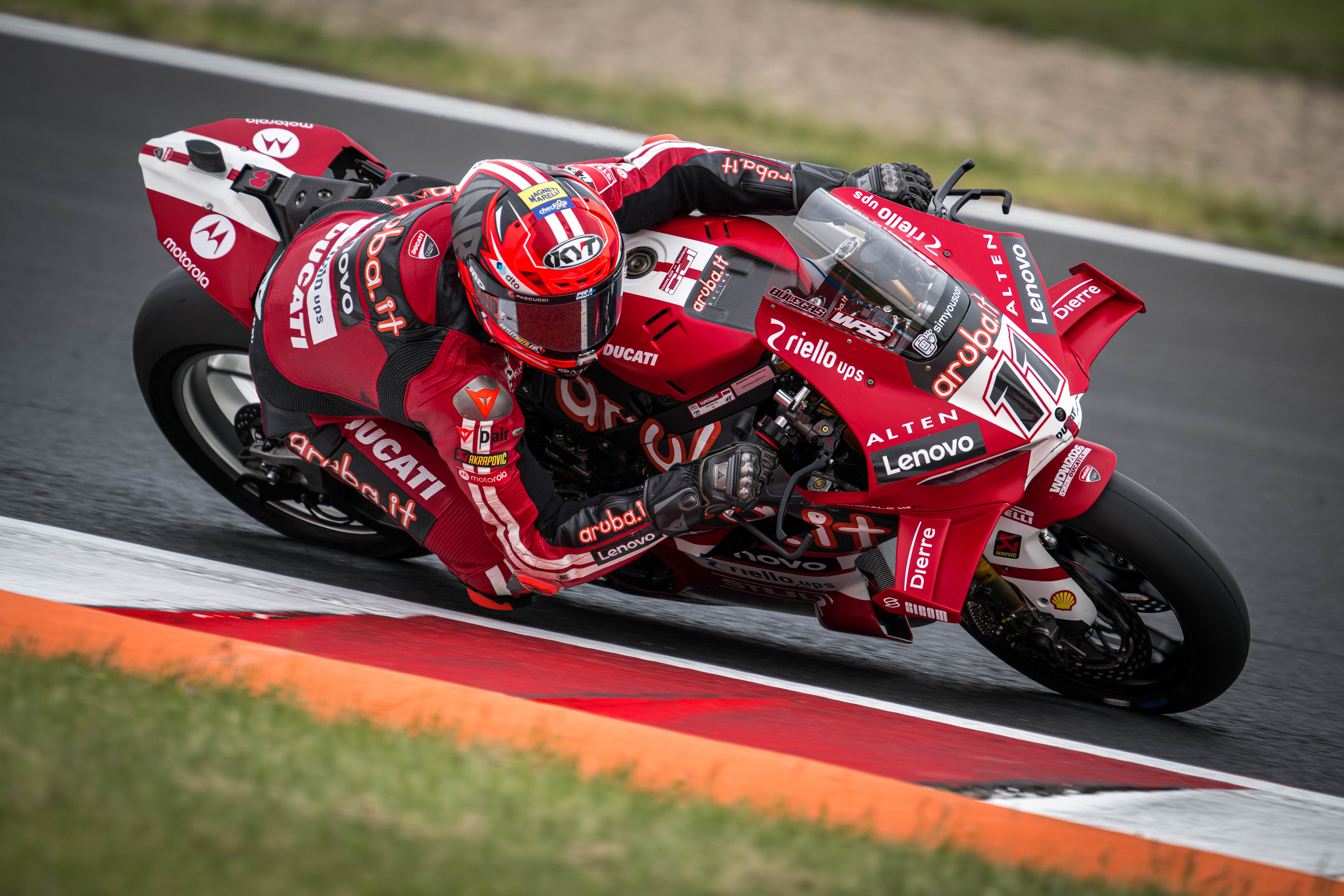 Nicolò Bulega 11 Aruba.it Racing Ducati Panigale V4 R Most 2026 prove libere