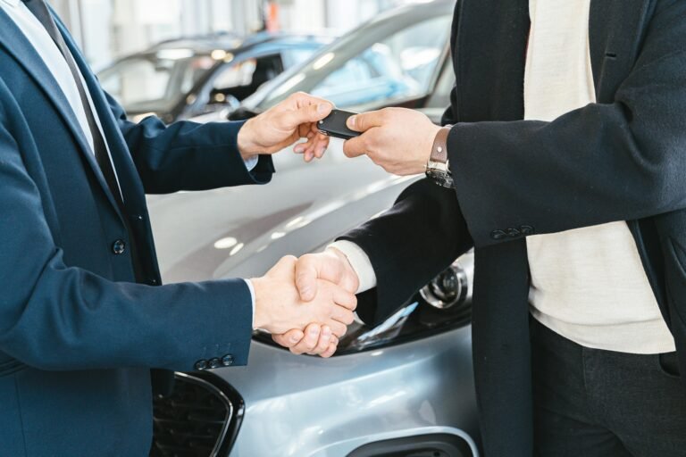 Vendere auto: consegna chiavi e documenti