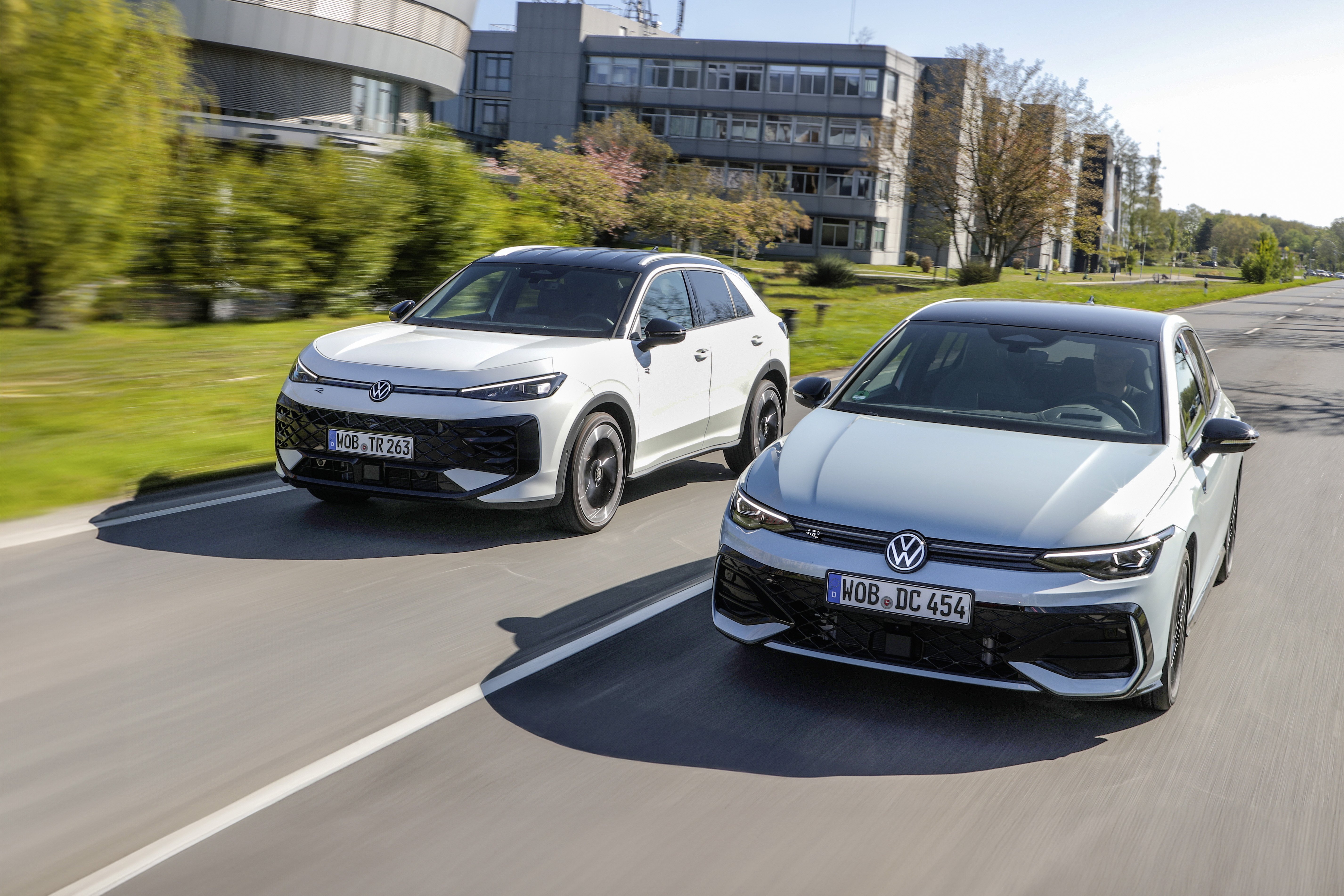Volkswagen T-Roc full hybrid 2026 foto press