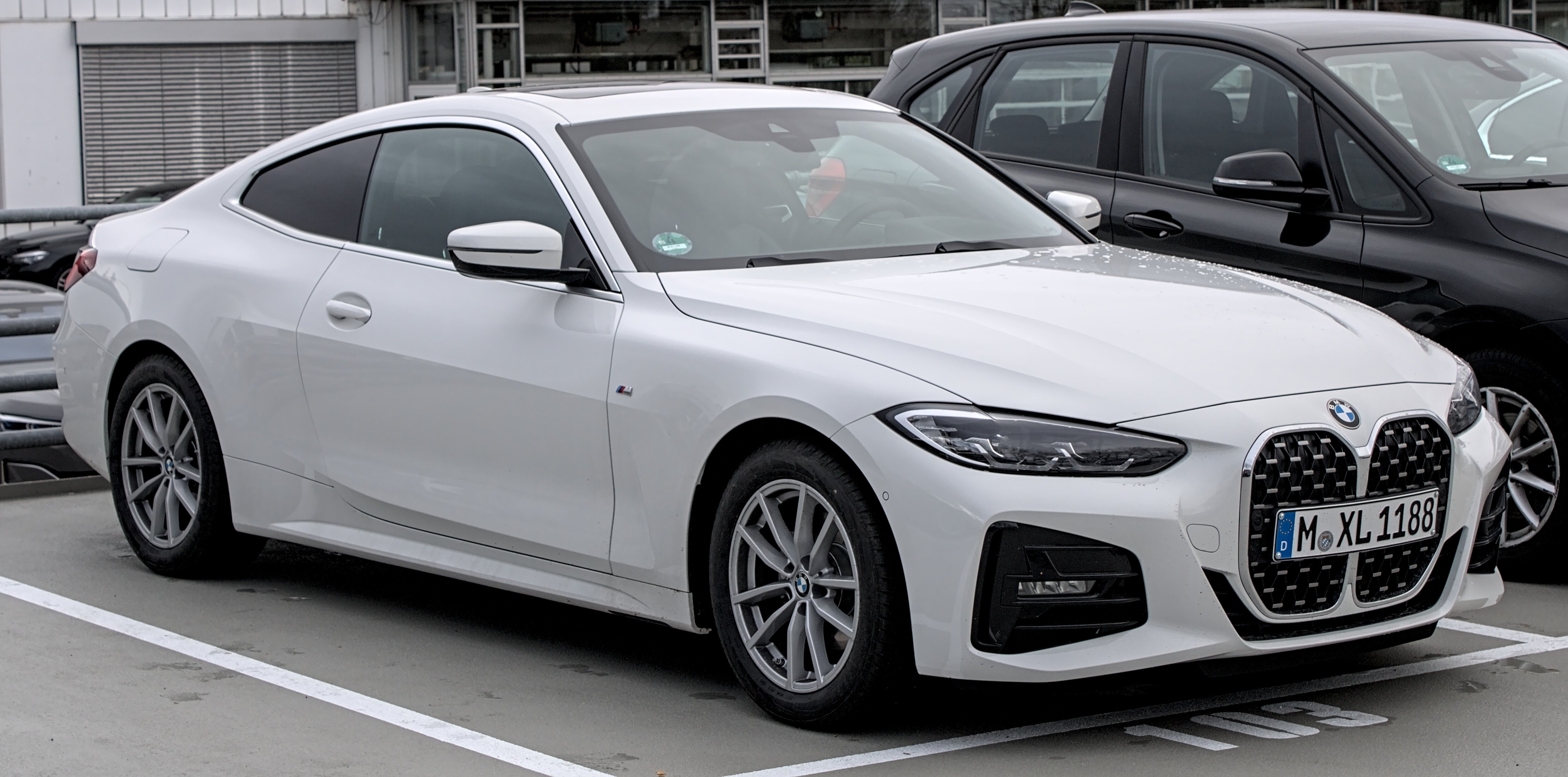 BMW 4 Series G22 coupé doppio rene grande