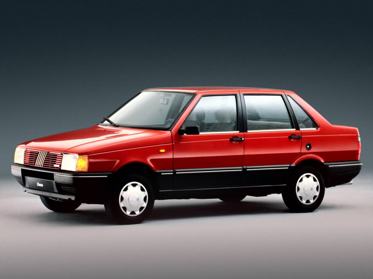 Fiat Duna berlina anni 80 coda squadrata