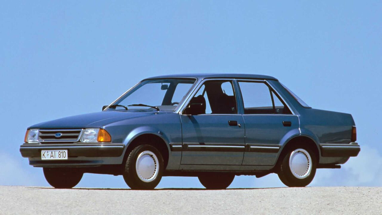 Ford Orion berlina derivata Escort