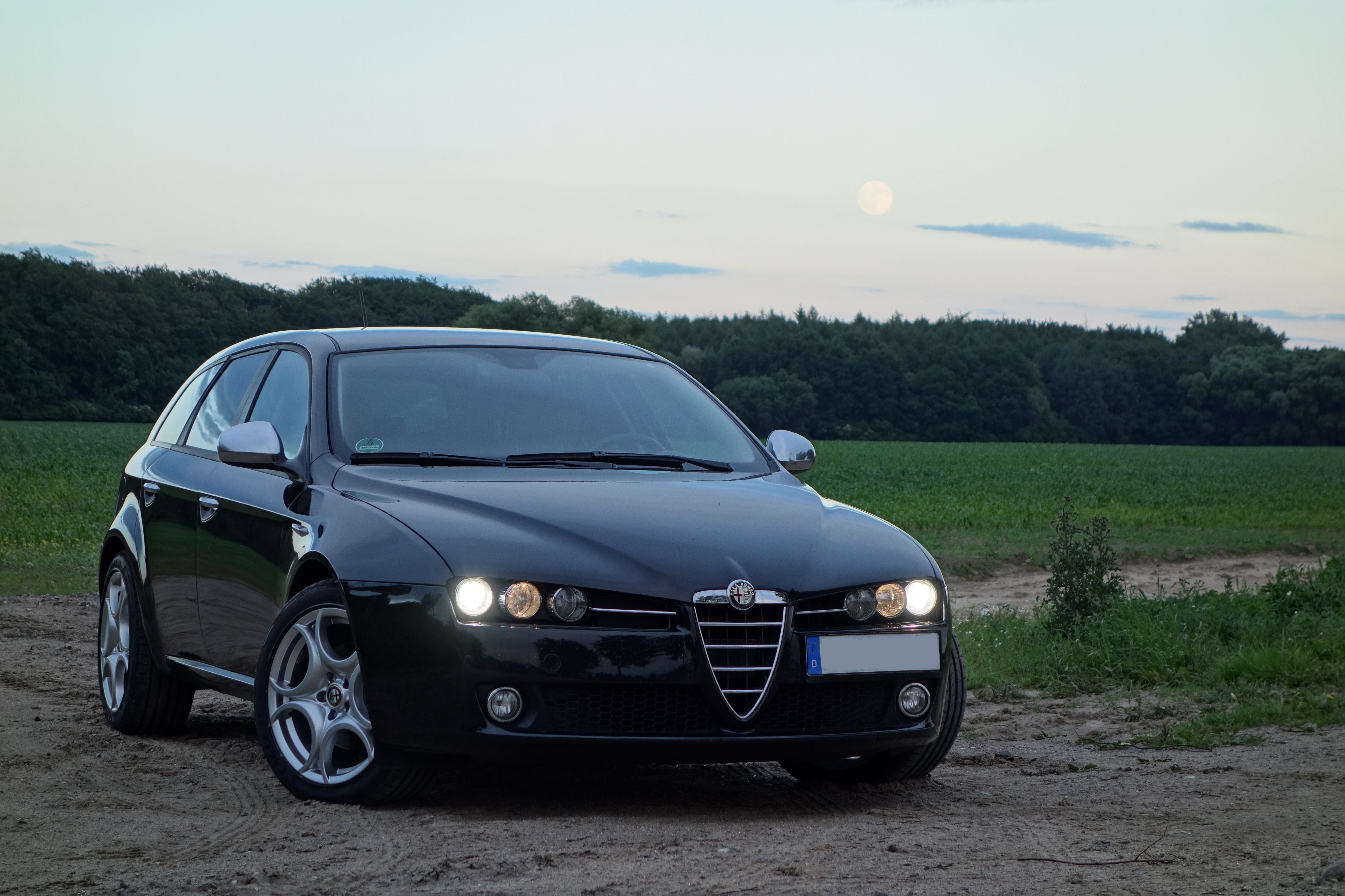 Alfa Romeo 159 Sportwagon station wagon