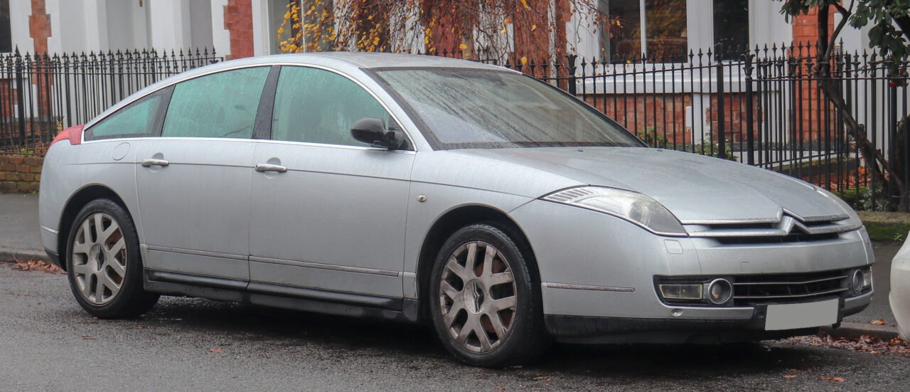 Citroën C6 berlina ammiraglia francese vista frontale