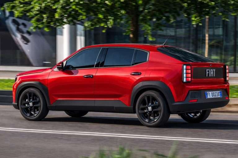 Nuova Fiat Fastback 2026 SUV coupé render