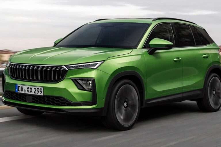 Nuova Skoda Karoq 2027 render design SUV