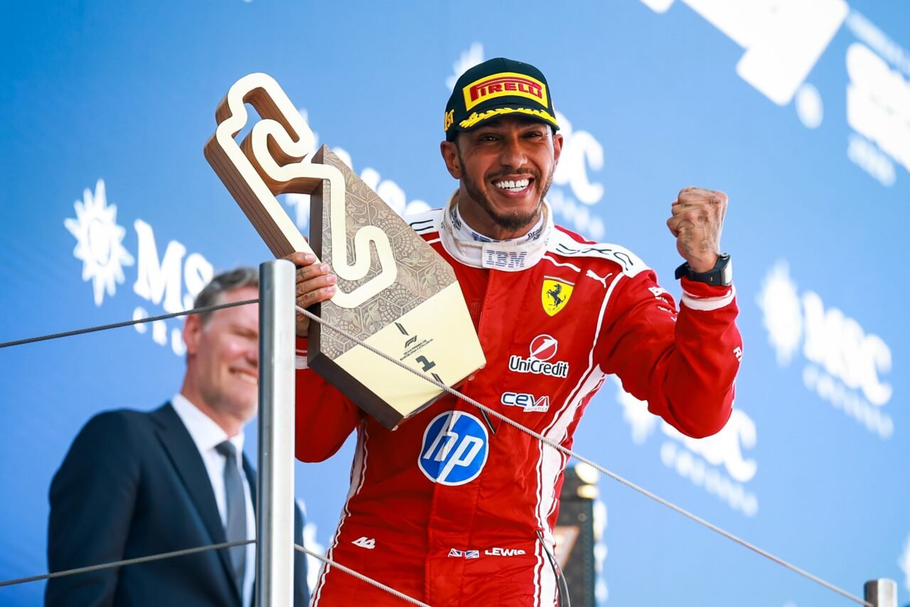 Lewis Hamilton Ferrari podio vittoria GP Barcellona 2026