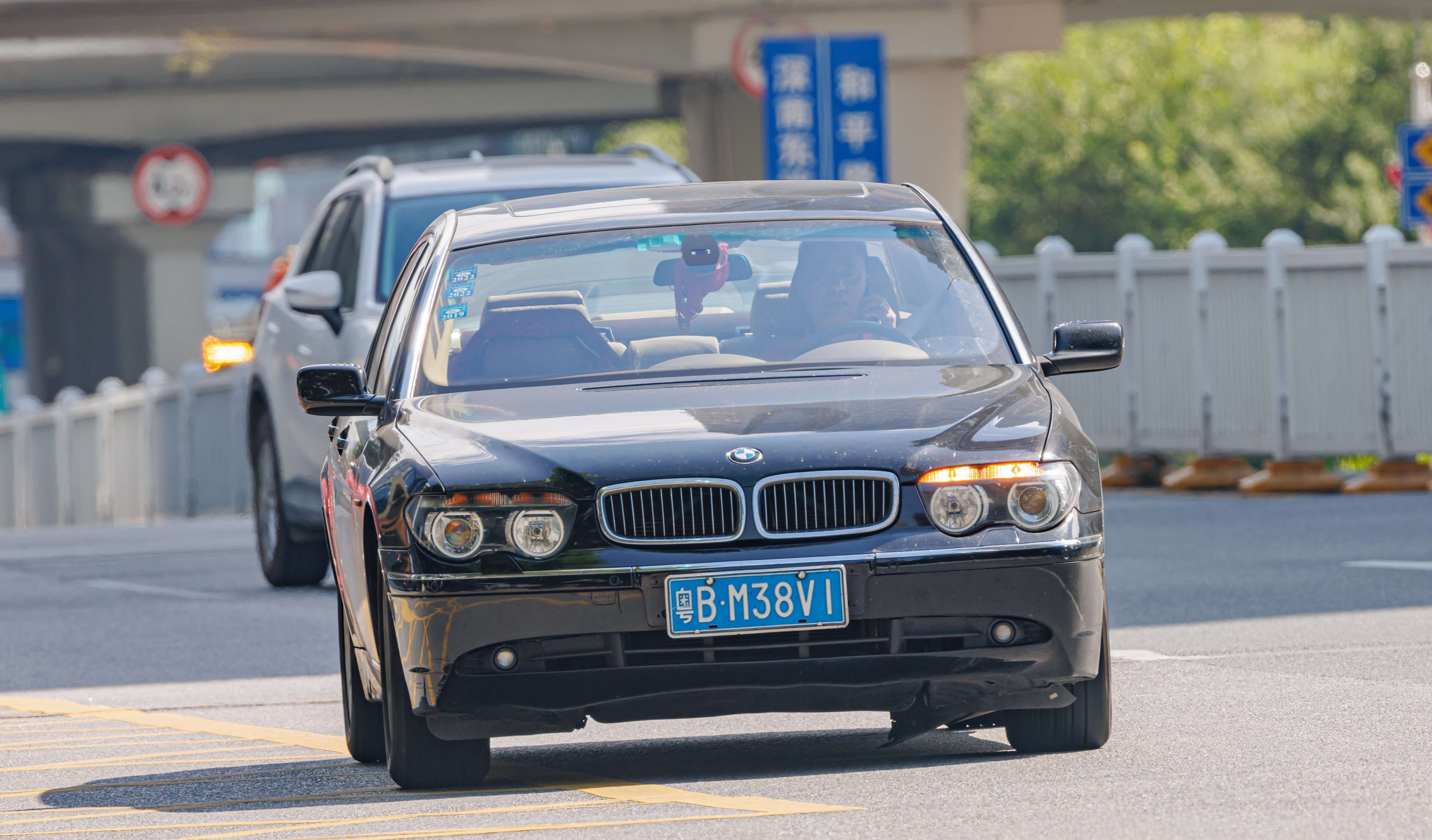 BMW 7 Series E65 2001 design Chris Bangle controverso